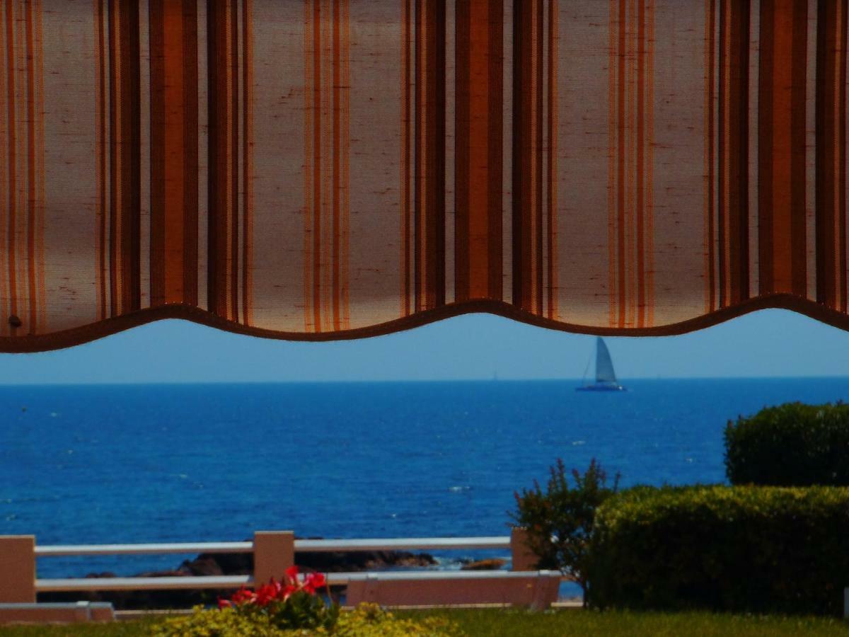Studio Pieds Dans L'Eau Saint-Raphael  Bagian luar foto